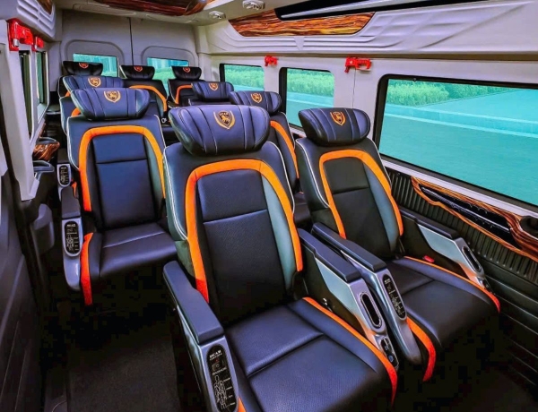 Thuê xe Limousine Thuê xe Carnival