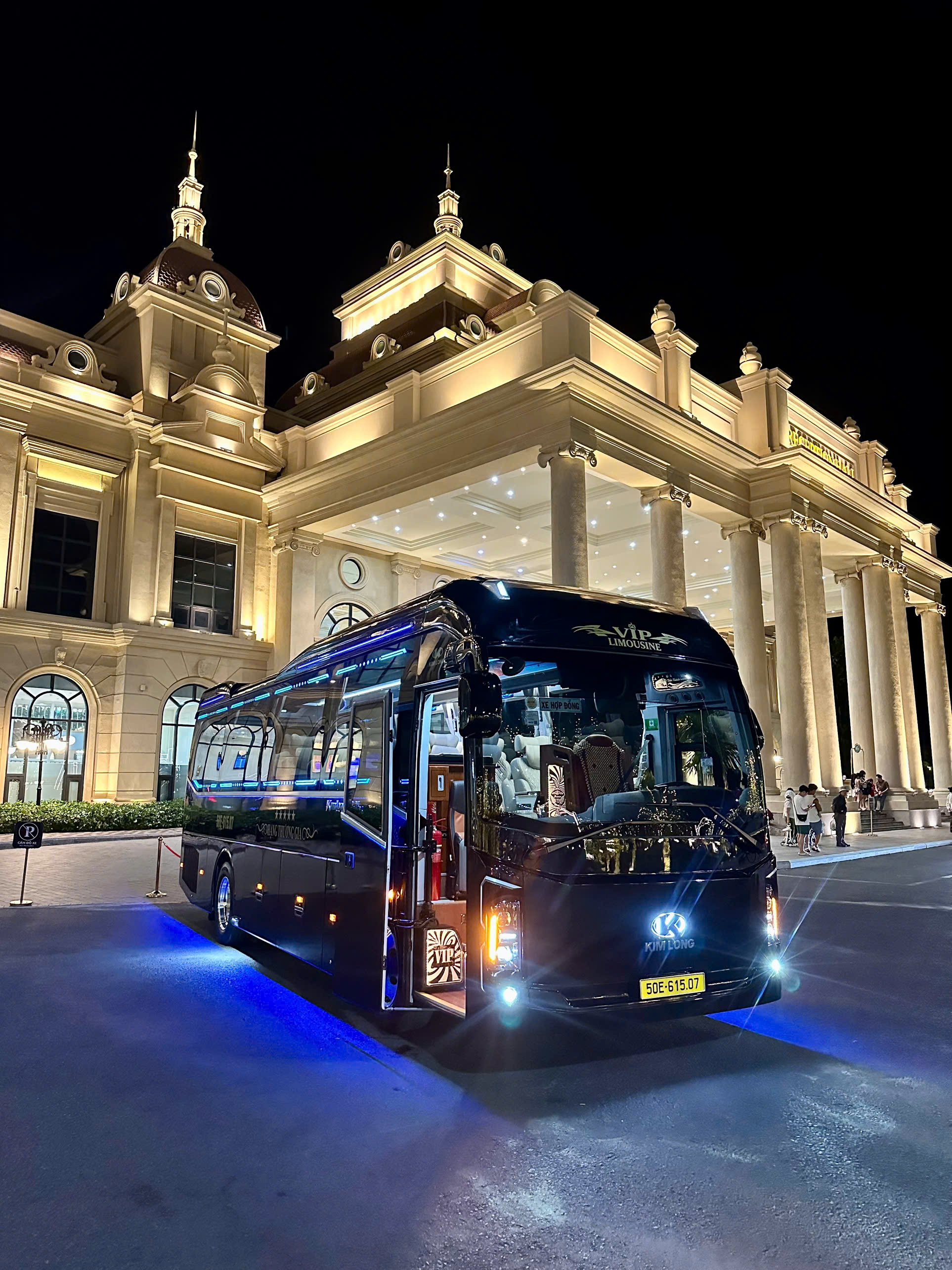 thuê xe limousine đà lạt 29 chỗ