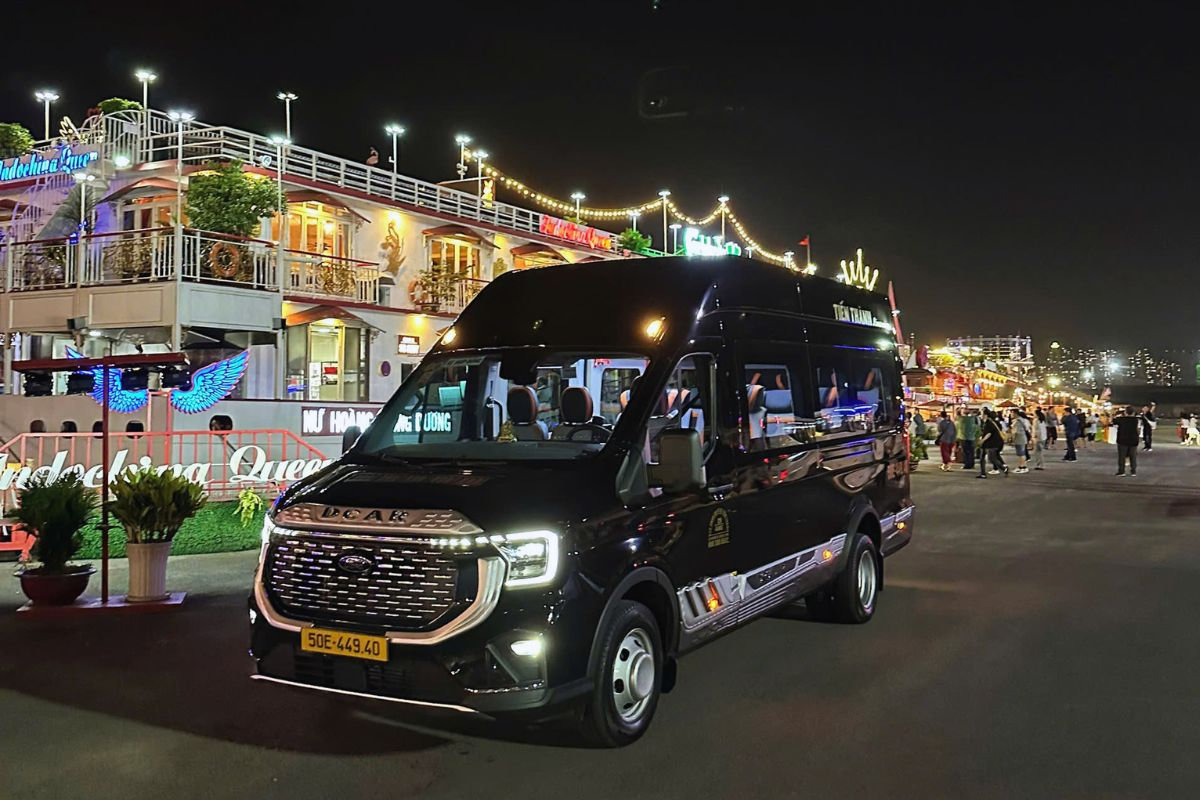 thuê xe limousine 9 chỗ đi nha trang