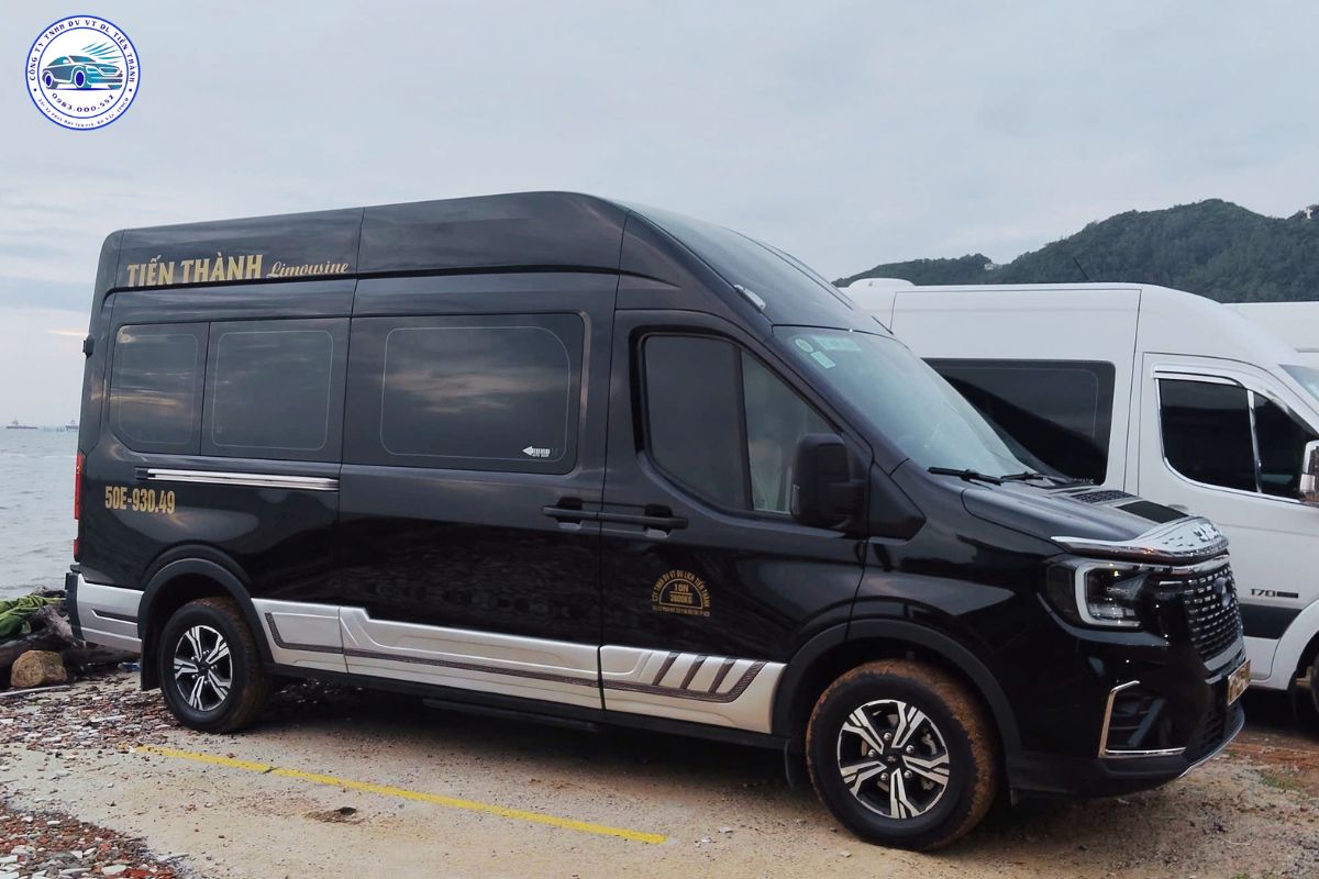 thuê xe limousine 11 chỗ có tài xế