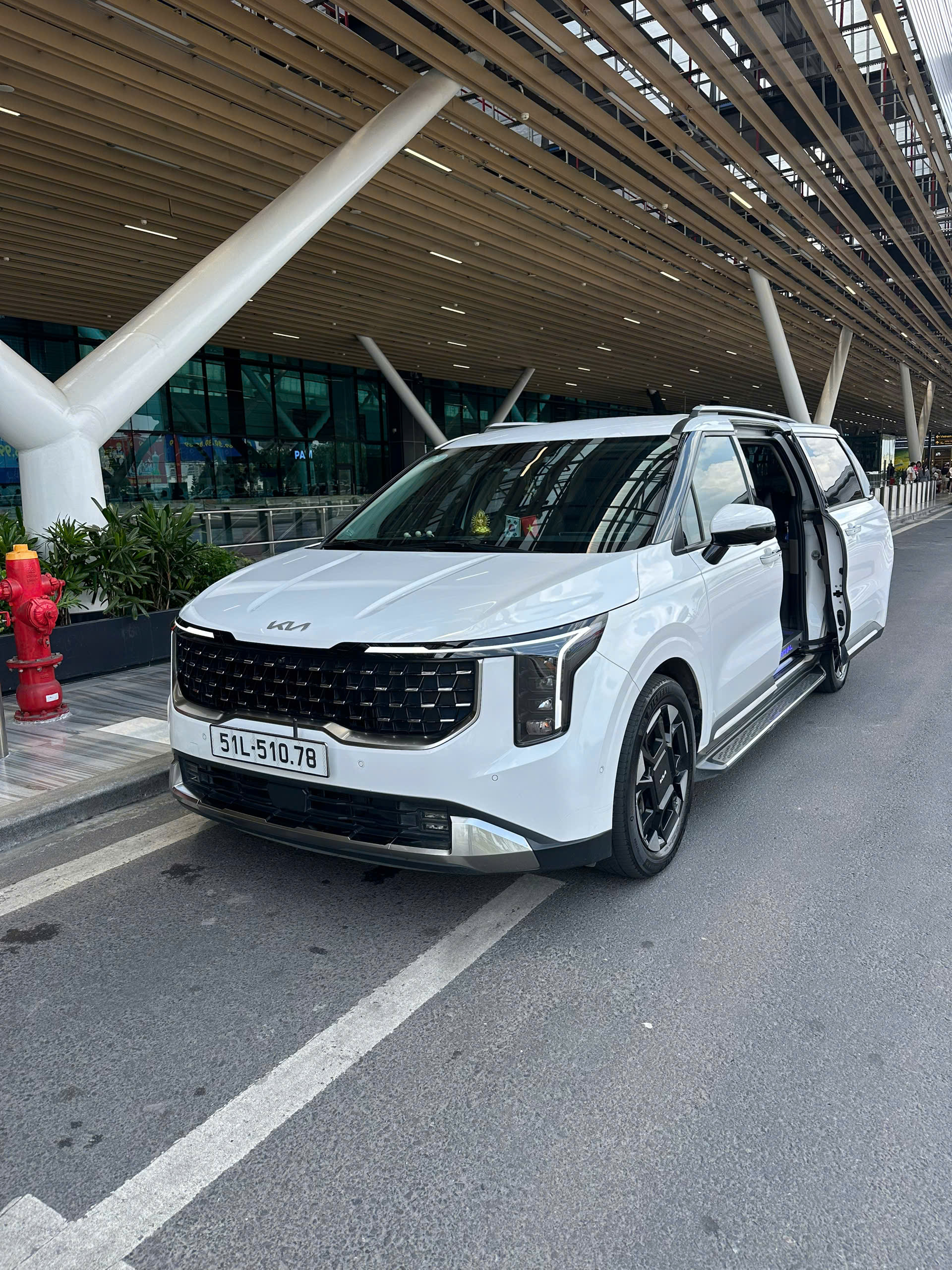 xe carnival 7 chỗ đời mới