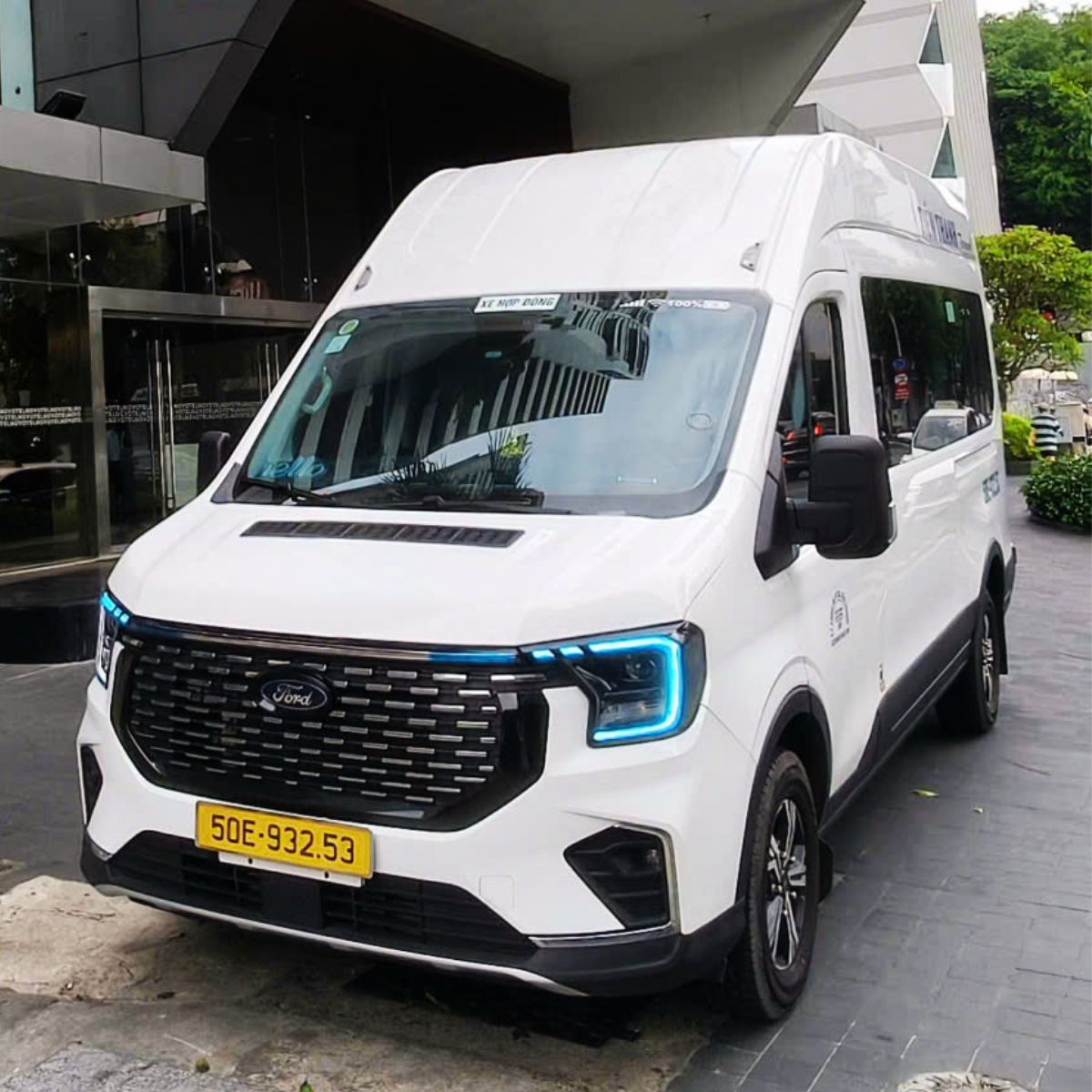 Thuê xe Limousine 9 chỗ, 16 chỗ