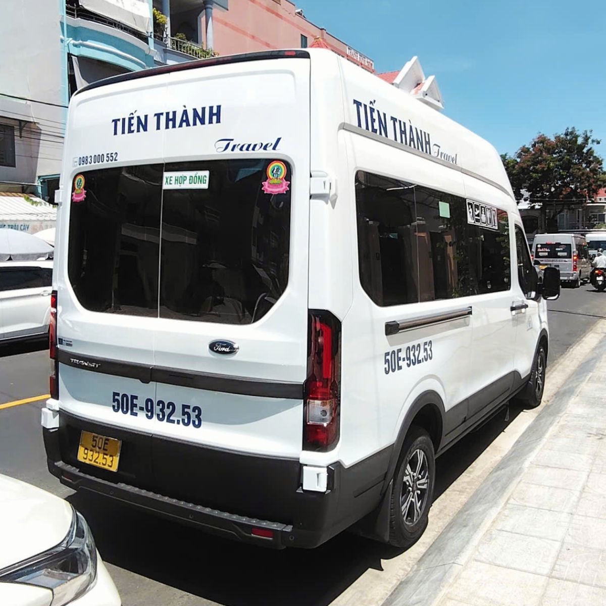 Thuê xe Limousine rước dâu sang trọng