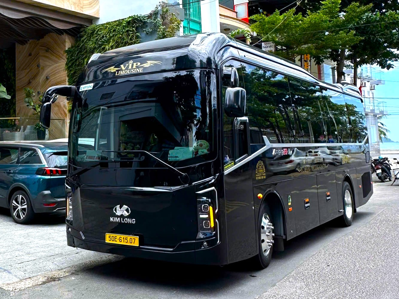 thuê xe limousine đi nha trang từ tphcm công tác du lịch