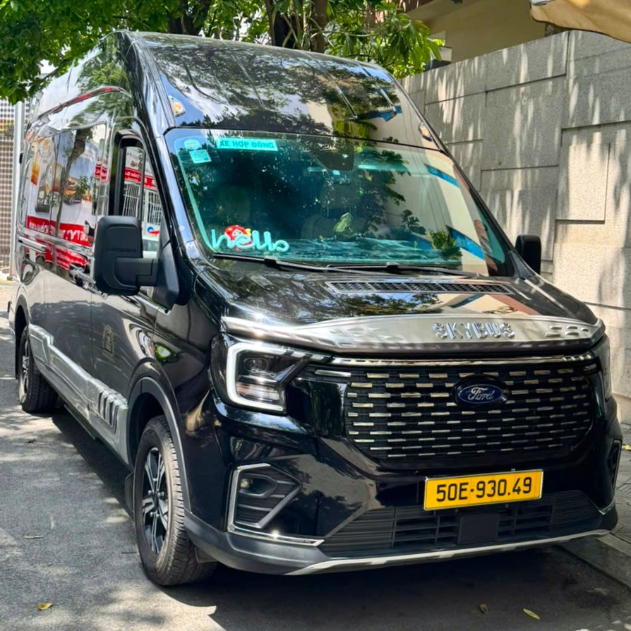 Thuê xe Limousine giá tốt Du Lịch Tiến Thành